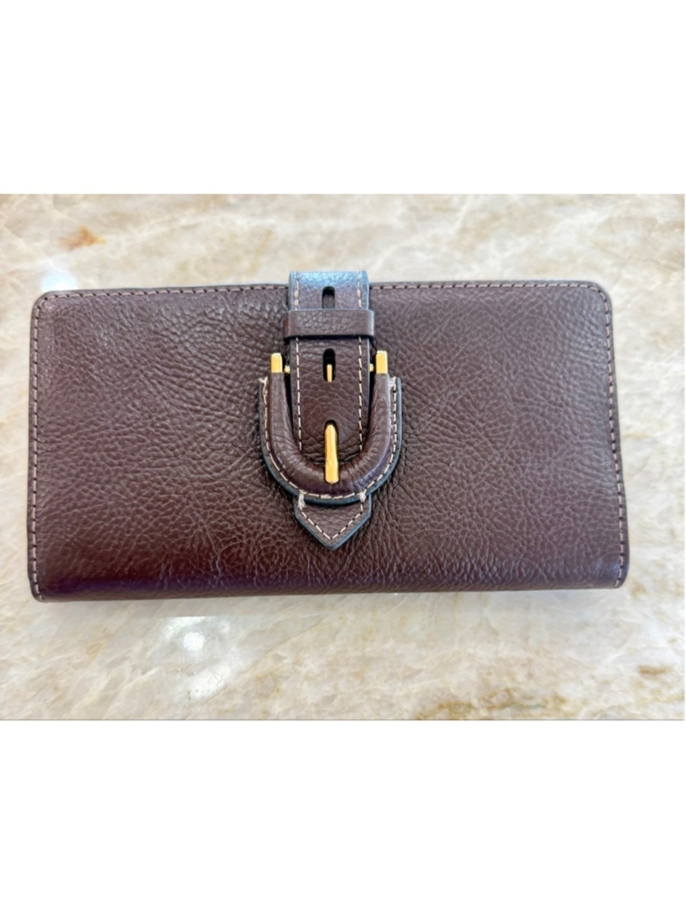 Fossil Brown Leather Wallet zip around with Gold Hardware, card slots, pockets